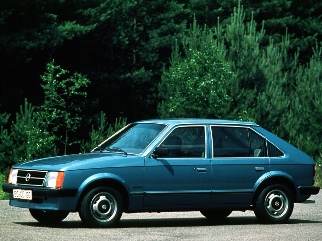Opel Kadett 5 поколение, хэтчбек 5 дв. (08.1979 - 07.1984)